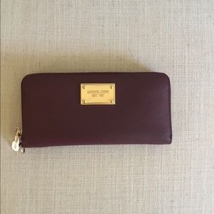 Authentic Michael kors Burgundy Leather Wallet